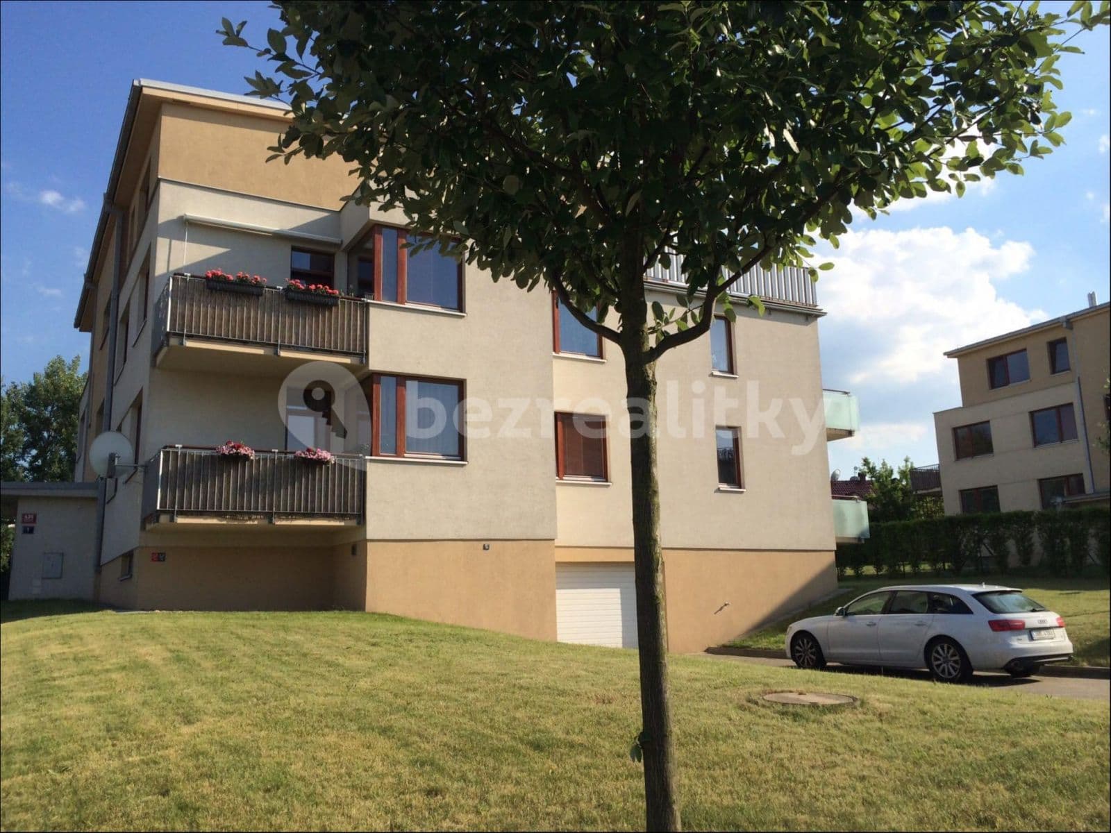 Pronájem bytu 2+kk 61 m², Laudonova, Praha, Praha Pronájem bytu 2+kk 61 m², Laudonova, Praha, Praha