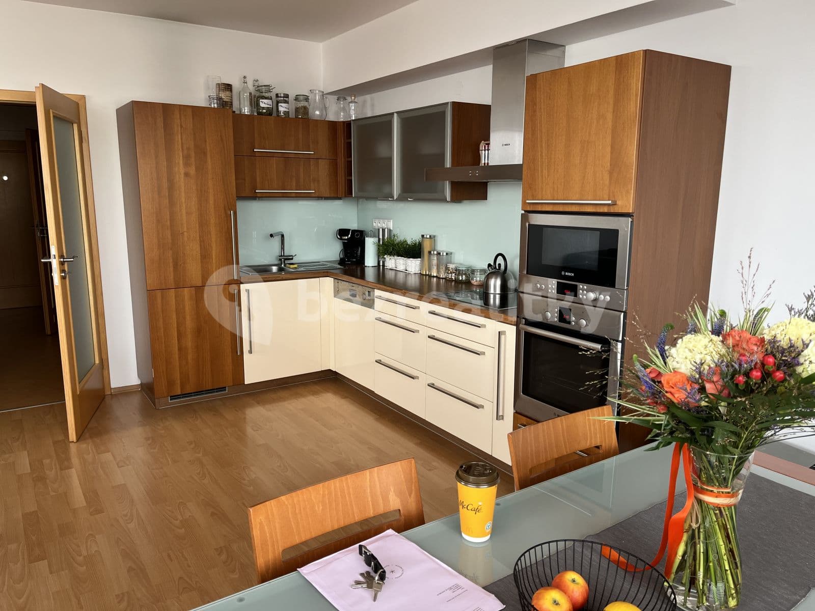 Pronájem bytu 2+kk 61 m², Laudonova, Praha, Praha Pronájem bytu 2+kk 61 m², Laudonova, Praha, Praha