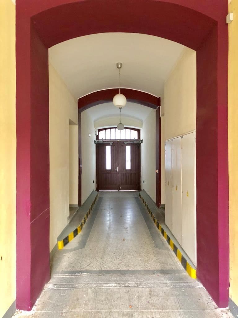 Pronájem garáže 8 m², Máchova, Praha, Praha Pronájem garáže 8 m², Máchova, Praha, Praha