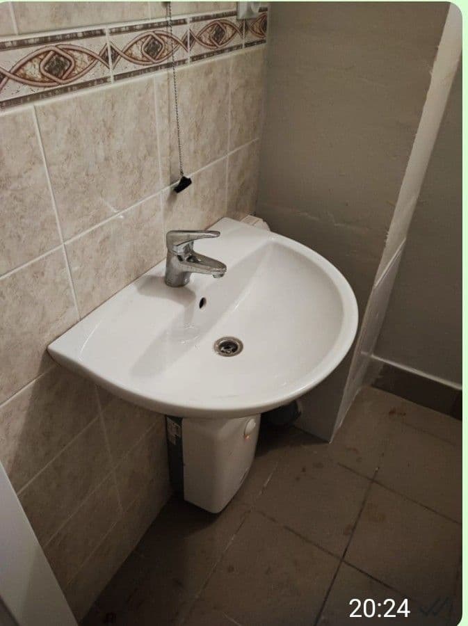 Pronájem nebytového prostoru 55 m², Pelušková, Praha, Praha Pronájem nebytového prostoru 55 m², Pelušková, Praha, Praha