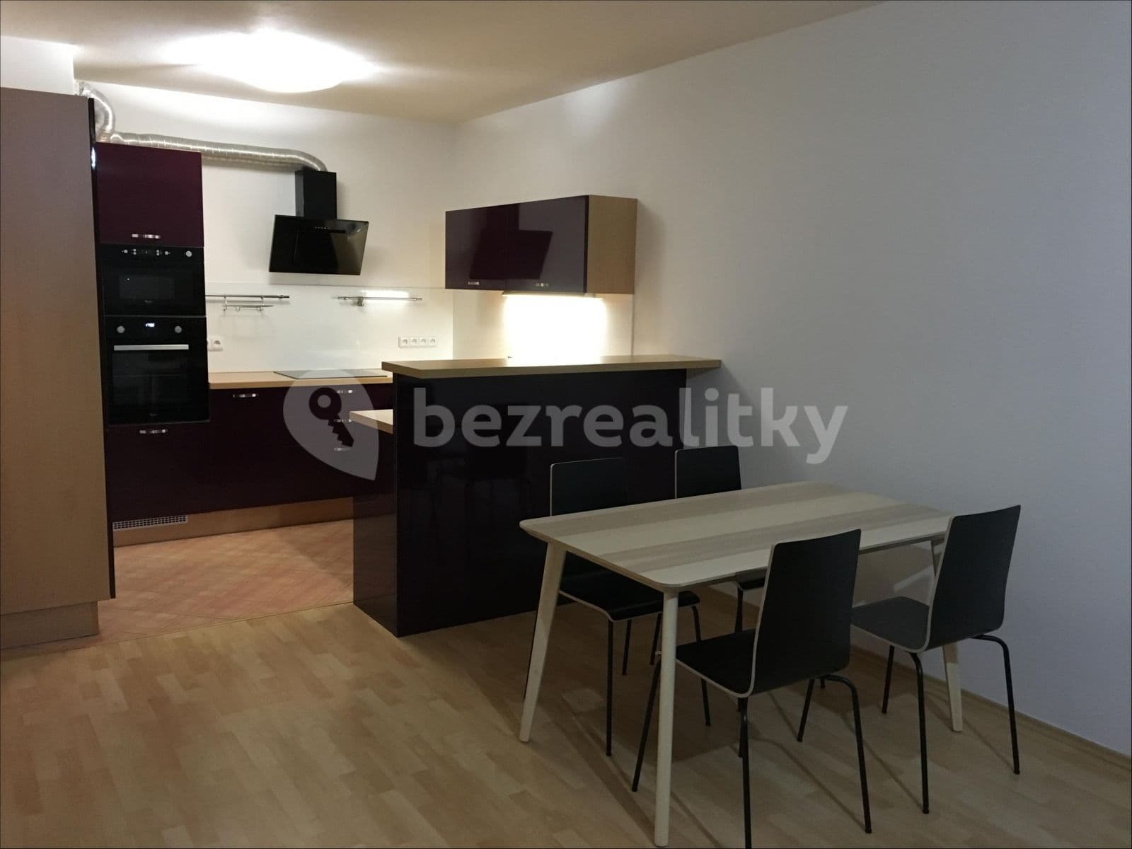 Pronájem bytu 2+kk 80 m², Vrbenského, Praha, Praha Pronájem bytu 2+kk 80 m², Vrbenského, Praha, Praha
