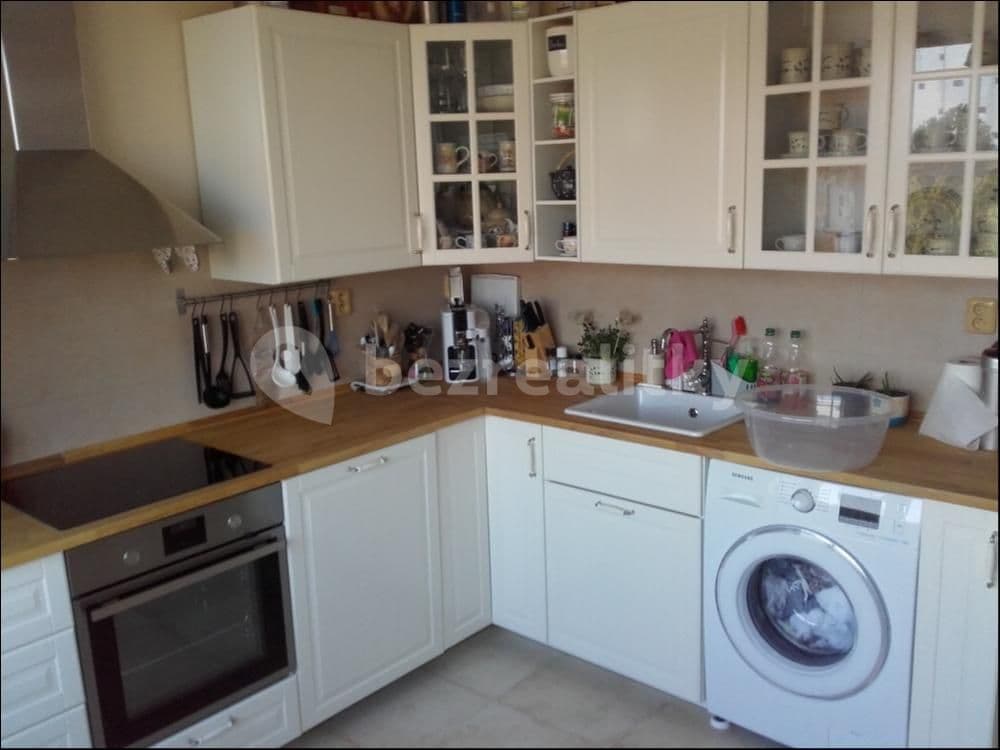 Pronájem bytu 3+1 80 m², Bratronice, Středočeský kraj Pronájem bytu 3+1 80 m², Bratronice, Středočeský kraj