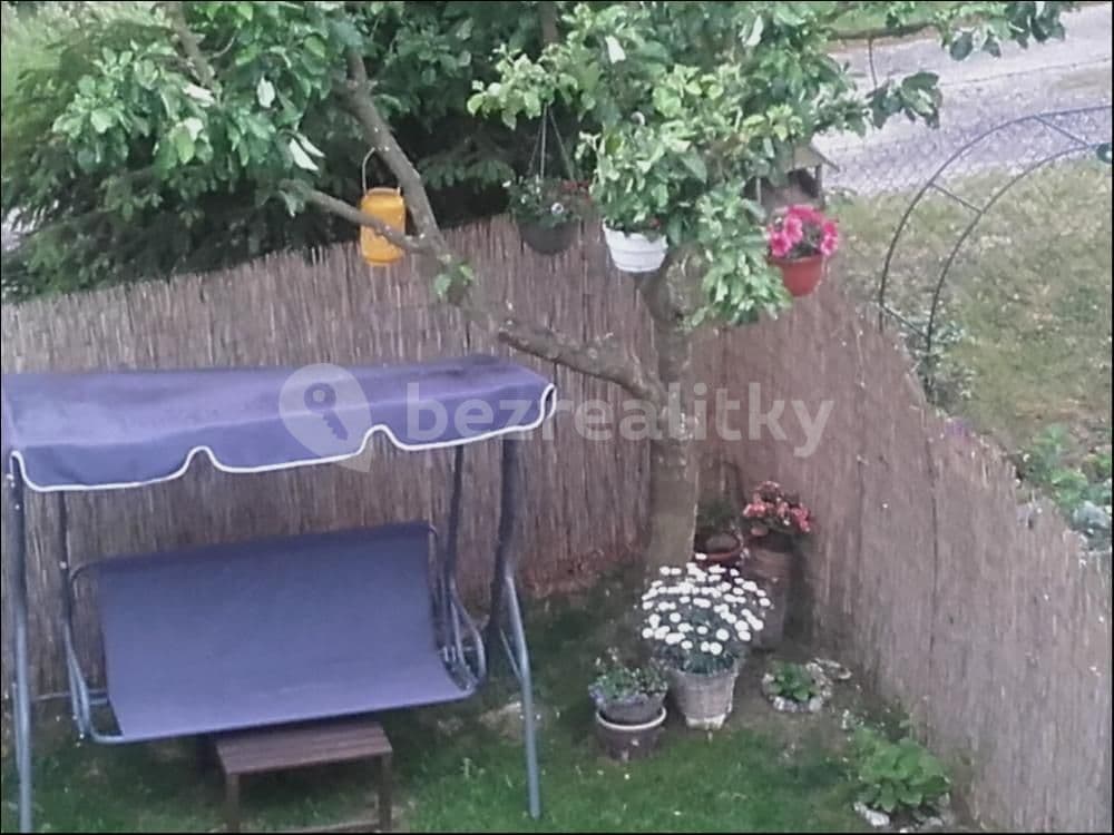 Pronájem bytu 3+1 80 m², Bratronice, Středočeský kraj Pronájem bytu 3+1 80 m², Bratronice, Středočeský kraj