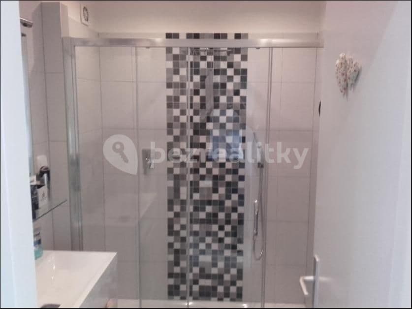 Pronájem bytu 3+1 80 m², Bratronice, Středočeský kraj Pronájem bytu 3+1 80 m², Bratronice, Středočeský kraj