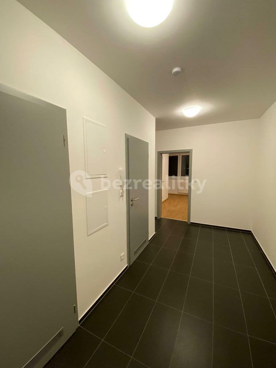 Pronájem bytu 2+kk 53 m², Pod Stolovou horou, Praha, Praha Pronájem bytu 2+kk 53 m², Pod Stolovou horou, Praha, Praha