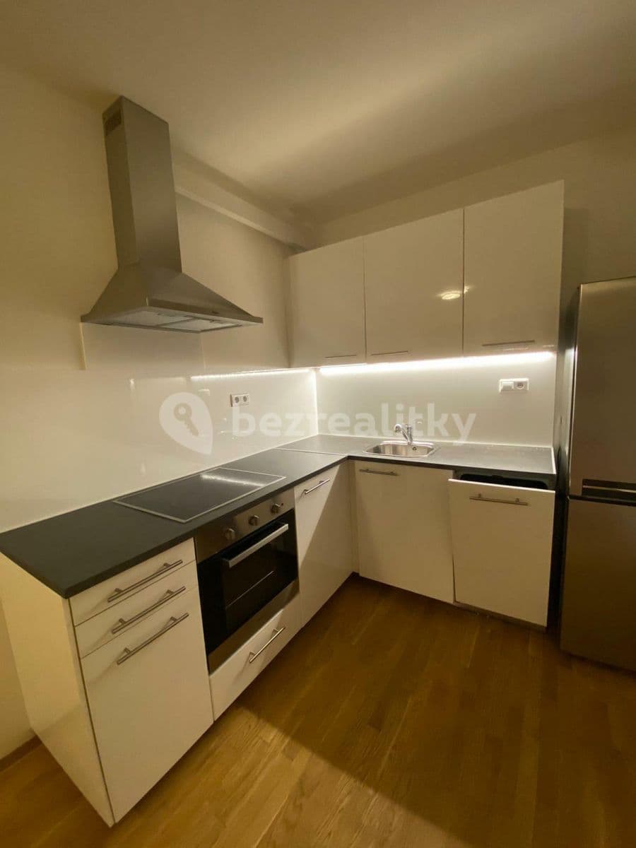 Pronájem bytu 2+kk 53 m², Pod Stolovou horou, Praha, Praha Pronájem bytu 2+kk 53 m², Pod Stolovou horou, Praha, Praha