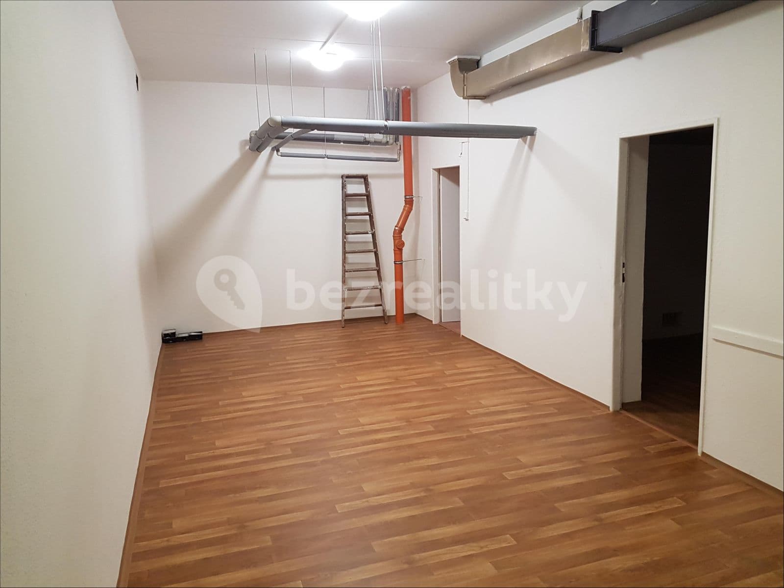 Pronájem nebytového prostoru 60 m², Schulhoffova, Praha, Praha Pronájem nebytového prostoru 60 m², Schulhoffova, Praha, Praha