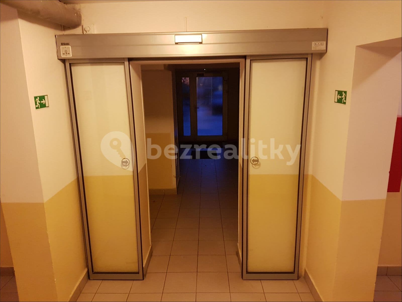 Pronájem nebytového prostoru 60 m², Schulhoffova, Praha, Praha Pronájem nebytového prostoru 60 m², Schulhoffova, Praha, Praha