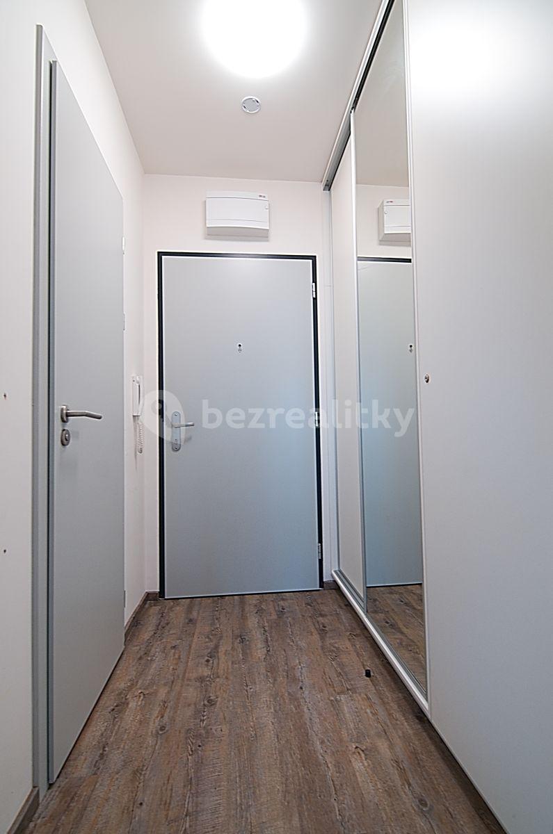 Pronájem bytu 1+kk 35 m², třída Generála Píky, Brno, Jihomoravský kraj