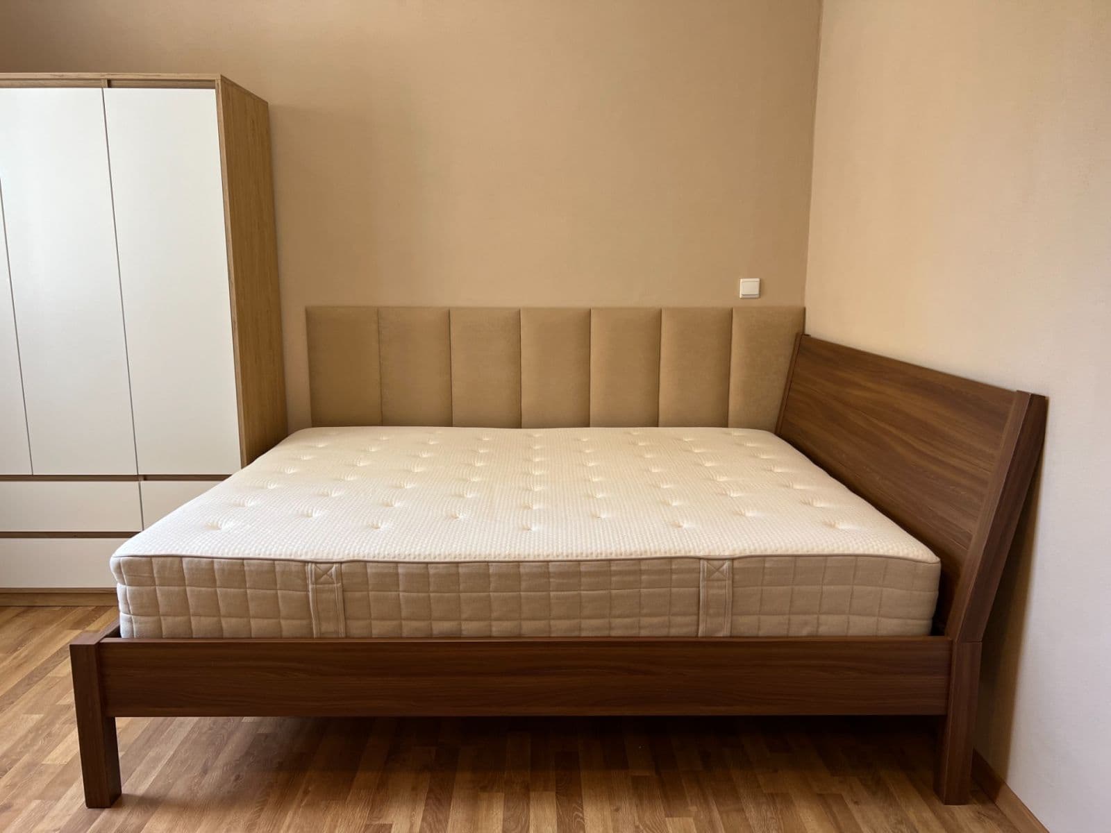 Pronájem bytu 1+kk 30 m², Na Stezce, Praha, Praha Pronájem bytu 1+kk 30 m², Na Stezce, Praha, Praha