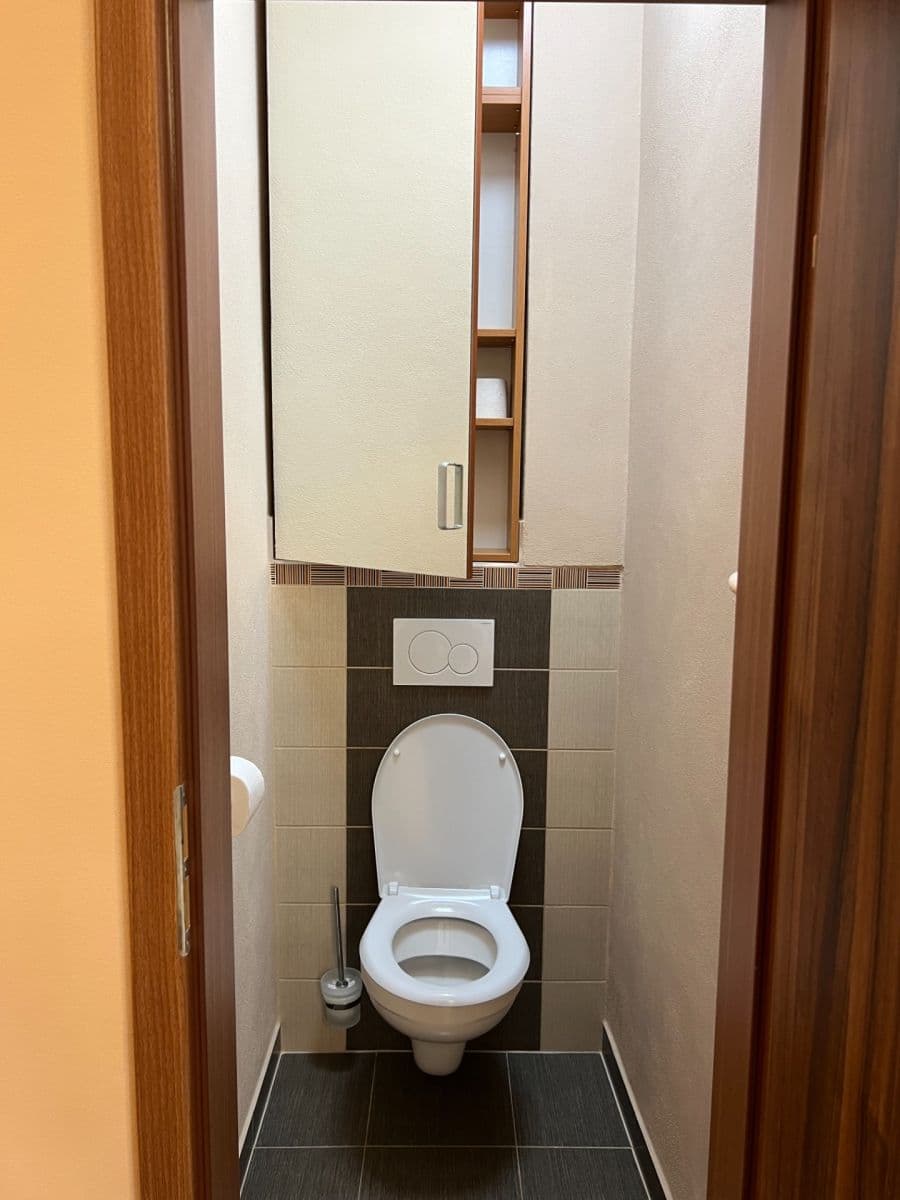 Pronájem bytu 1+kk 30 m², Na Stezce, Praha, Praha Pronájem bytu 1+kk 30 m², Na Stezce, Praha, Praha