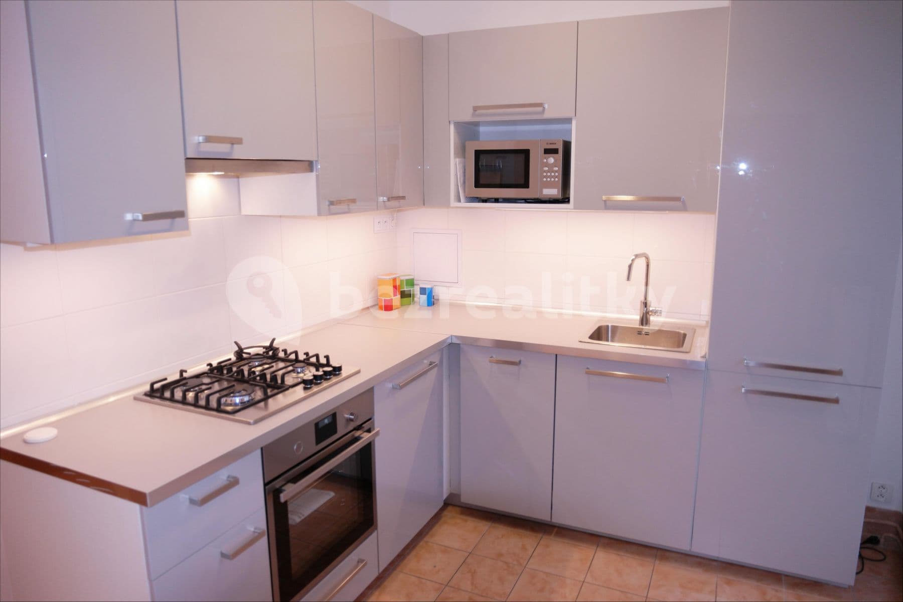 Pronájem bytu 2+1 78 m², Za Hládkovem, Praha, Praha Pronájem bytu 2+1 78 m², Za Hládkovem, Praha, Praha