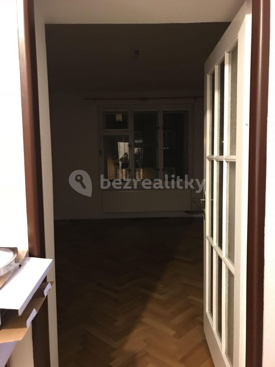 Pronájem bytu 3+kk 82 m², Komenského náměstí, Brandýs nad Labem-Stará Boleslav, Středočeský kraj Pronájem bytu 3+kk 82 m², Komenského náměstí, Brandýs nad Labem-Stará Boleslav, Středočeský kraj