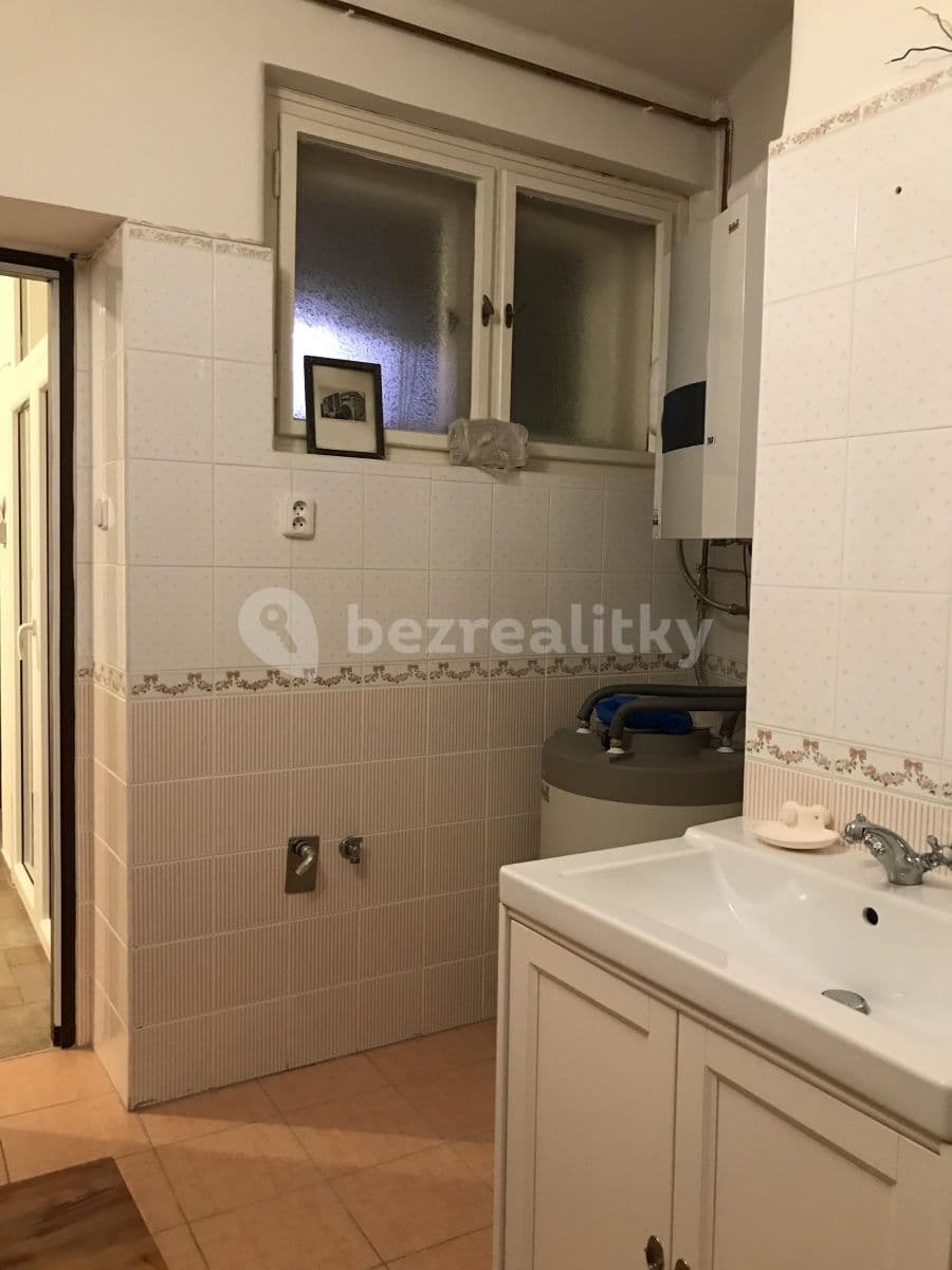 Pronájem bytu 3+kk 82 m², Komenského náměstí, Brandýs nad Labem-Stará Boleslav, Středočeský kraj Pronájem bytu 3+kk 82 m², Komenského náměstí, Brandýs nad Labem-Stará Boleslav, Středočeský kraj