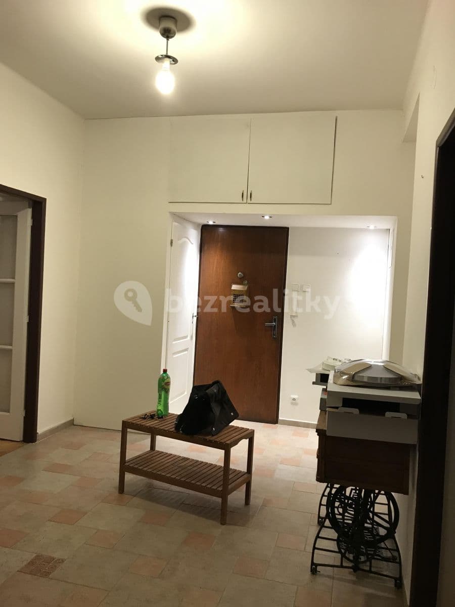 Pronájem bytu 3+kk 82 m², Komenského náměstí, Brandýs nad Labem-Stará Boleslav, Středočeský kraj Pronájem bytu 3+kk 82 m², Komenského náměstí, Brandýs nad Labem-Stará Boleslav, Středočeský kraj