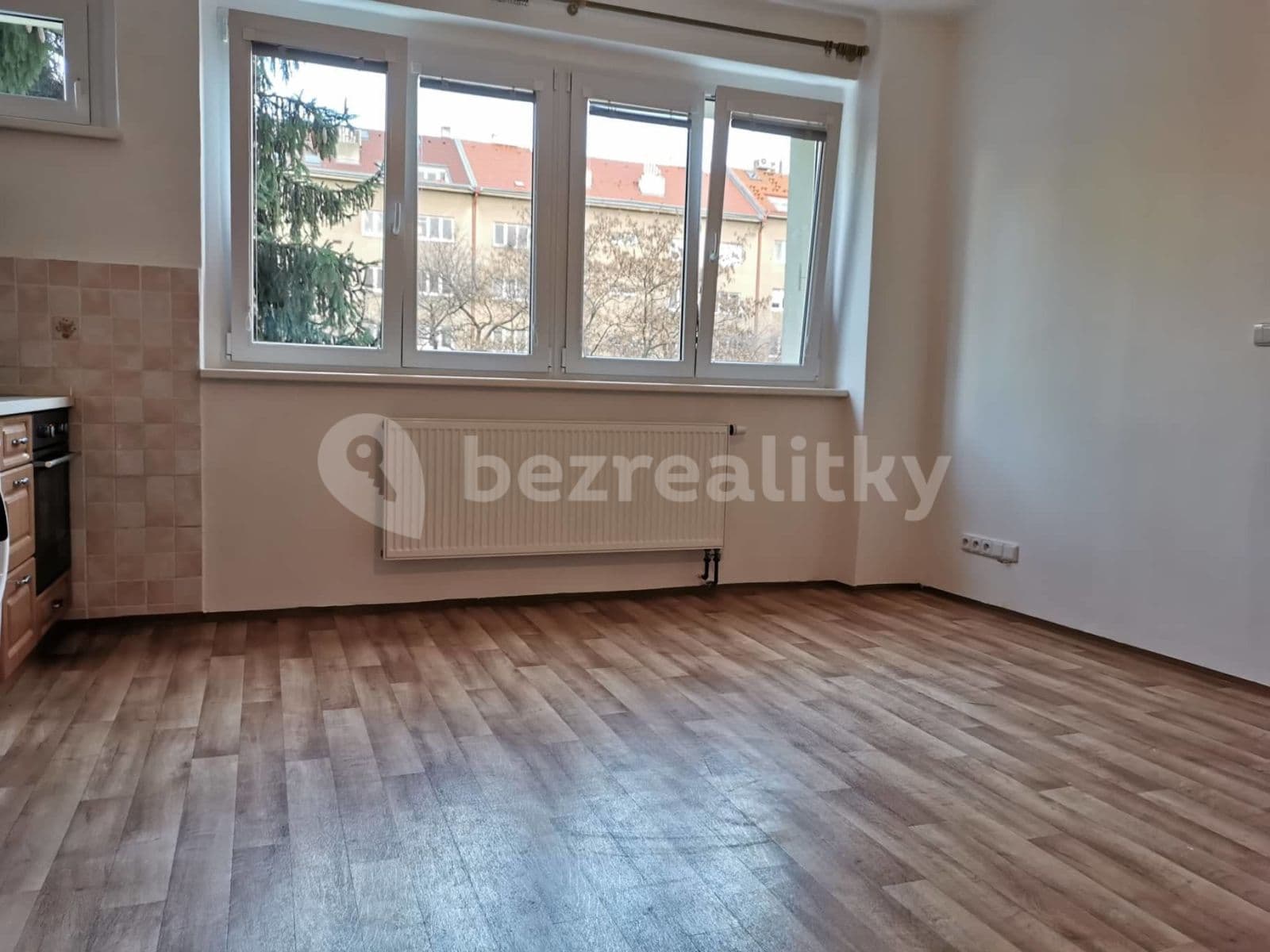 Pronájem bytu 2+kk 42 m², Humpolecká, Praha, Praha Pronájem bytu 2+kk 42 m², Humpolecká, Praha, Praha