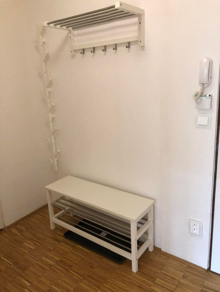 Pronájem bytu 1+1 35 m², U Hadovky, Praha, Praha Pronájem bytu 1+1 35 m², U Hadovky, Praha, Praha