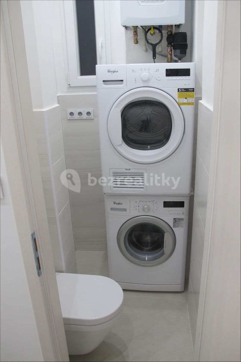 Pronájem bytu 2+kk 50 m², Saratovská, Praha, Praha Pronájem bytu 2+kk 50 m², Saratovská, Praha, Praha