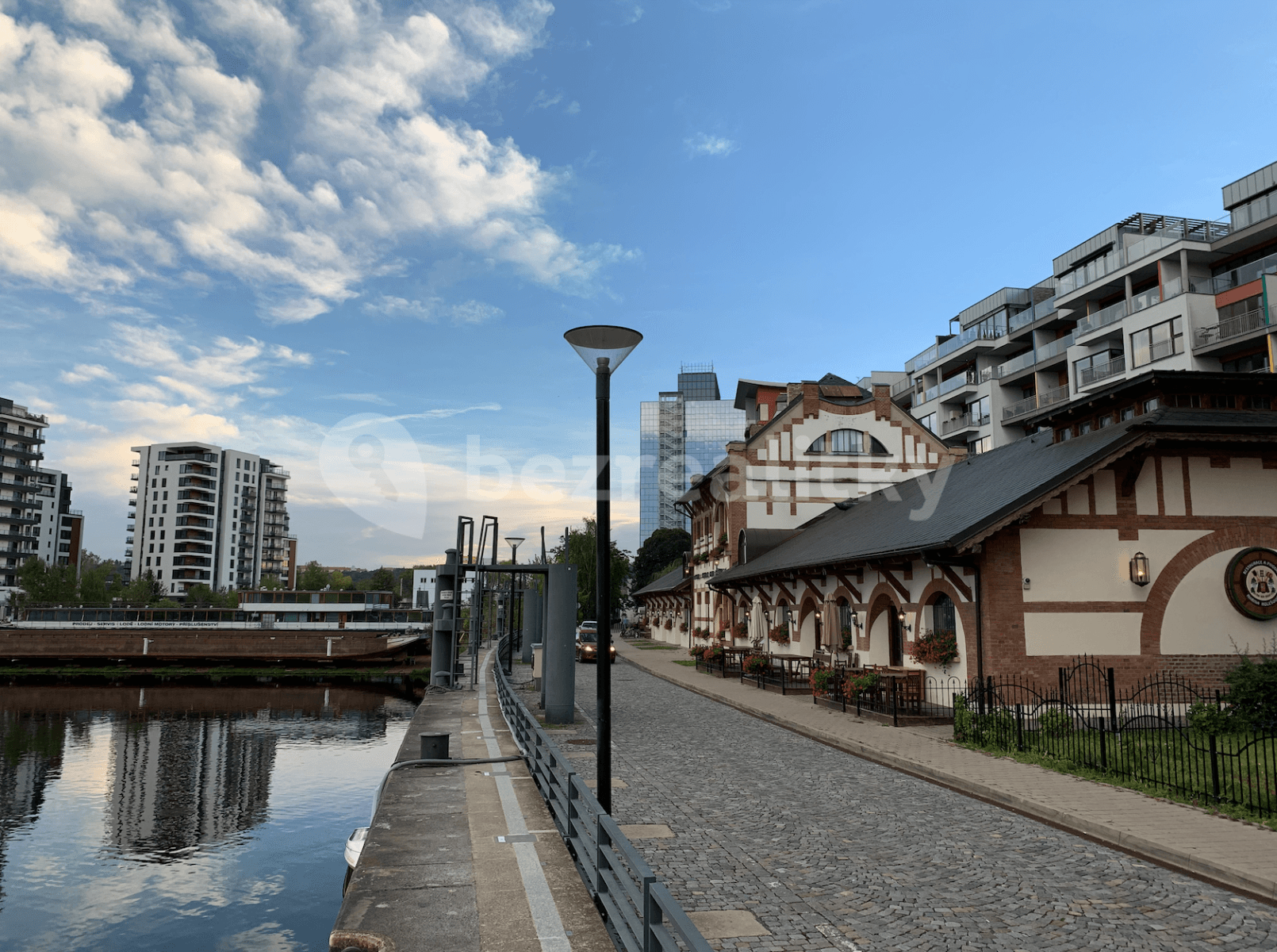 Pronájem bytu 3+1 68 m², Jankovcova, Praha, Praha Pronájem bytu 3+1 68 m², Jankovcova, Praha, Praha