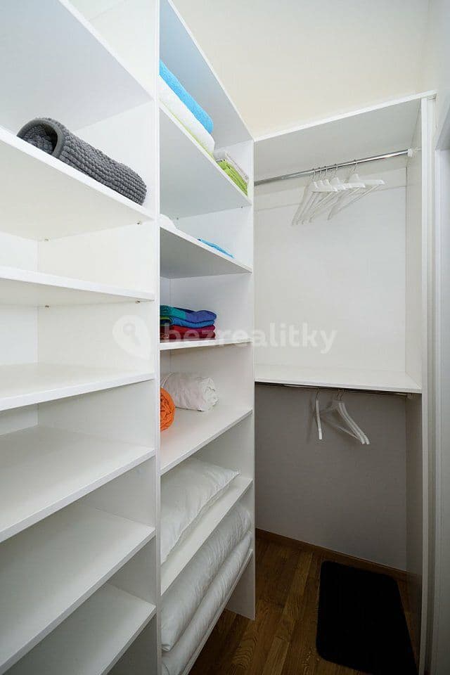Pronájem bytu 2+kk 53 m², Makedonská, Praha, Praha Pronájem bytu 2+kk 53 m², Makedonská, Praha, Praha