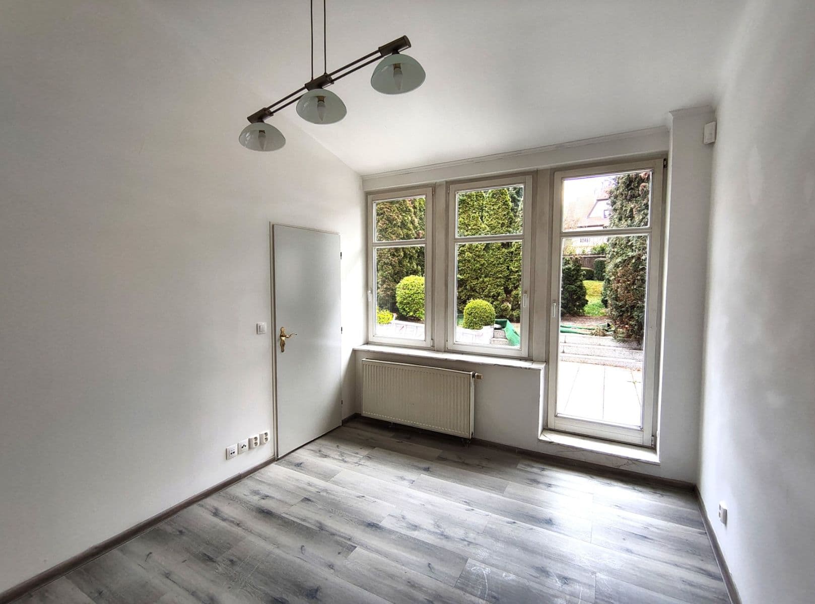 Pronájem bytu 2+kk 36 m², Pod Karlovarskou silnicí, Praha, Praha Pronájem bytu 2+kk 36 m², Pod Karlovarskou silnicí, Praha, Praha