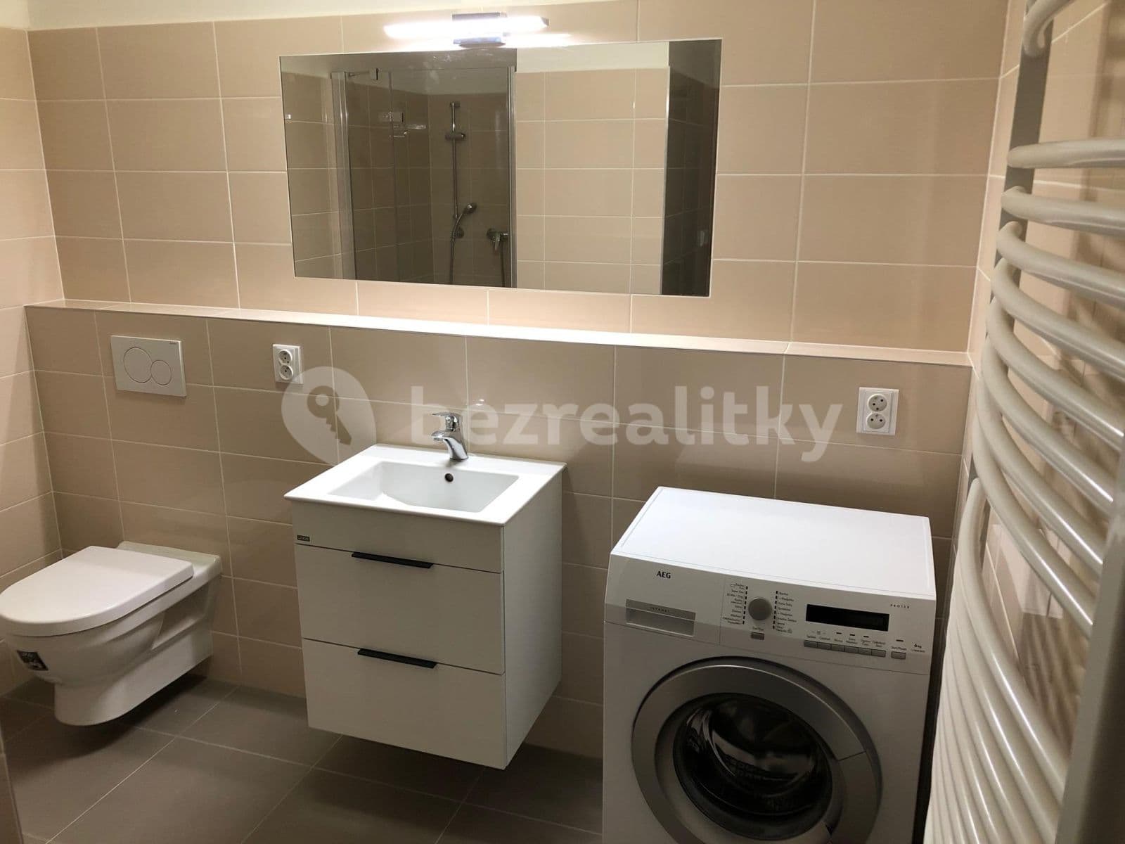 Pronájem bytu 2+kk 53 m², Jičínská, Mladá Boleslav, Středočeský kraj Pronájem bytu 2+kk 53 m², Jičínská, Mladá Boleslav, Středočeský kraj