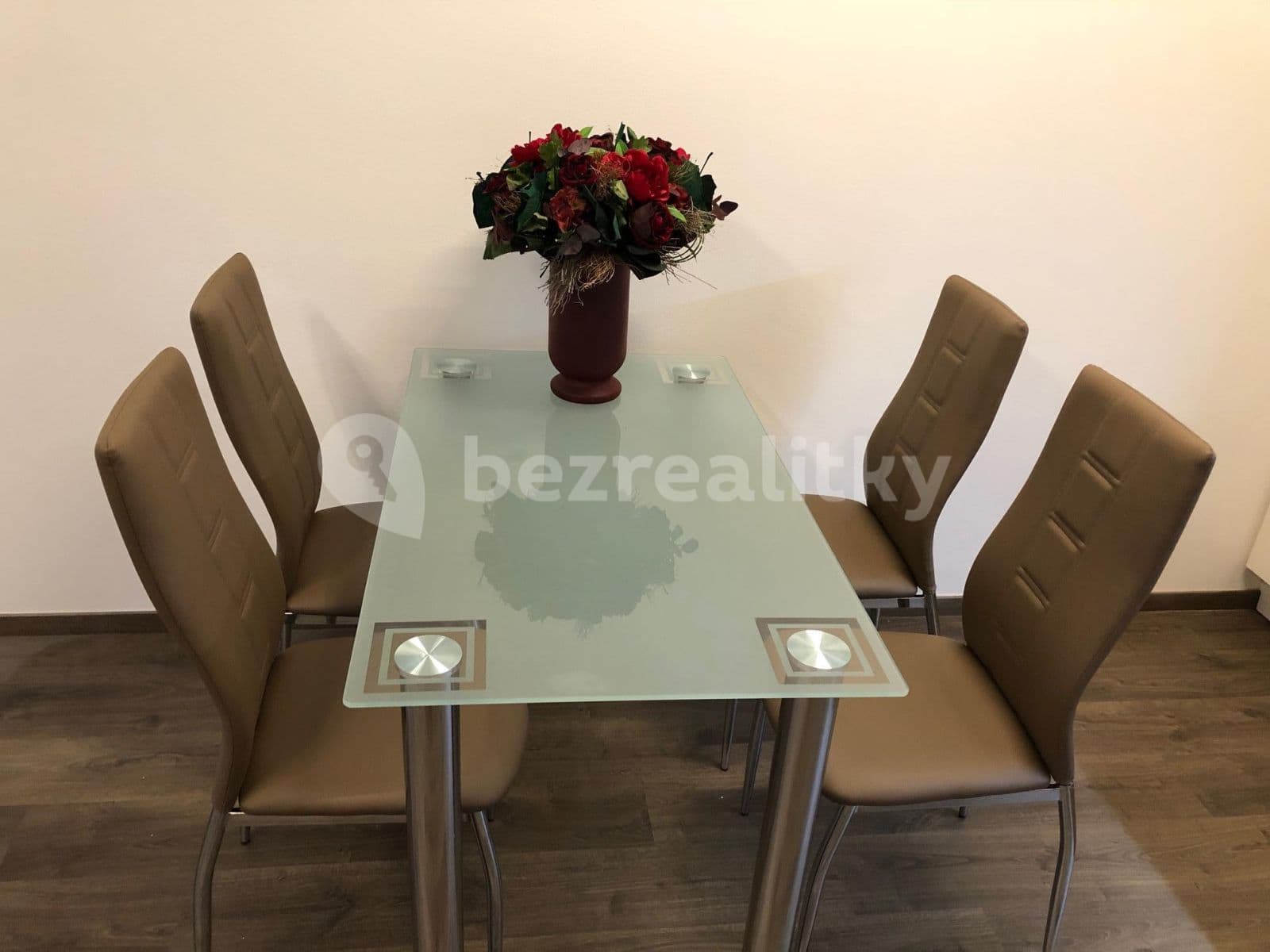 Pronájem bytu 2+kk 53 m², Jičínská, Mladá Boleslav, Středočeský kraj Pronájem bytu 2+kk 53 m², Jičínská, Mladá Boleslav, Středočeský kraj