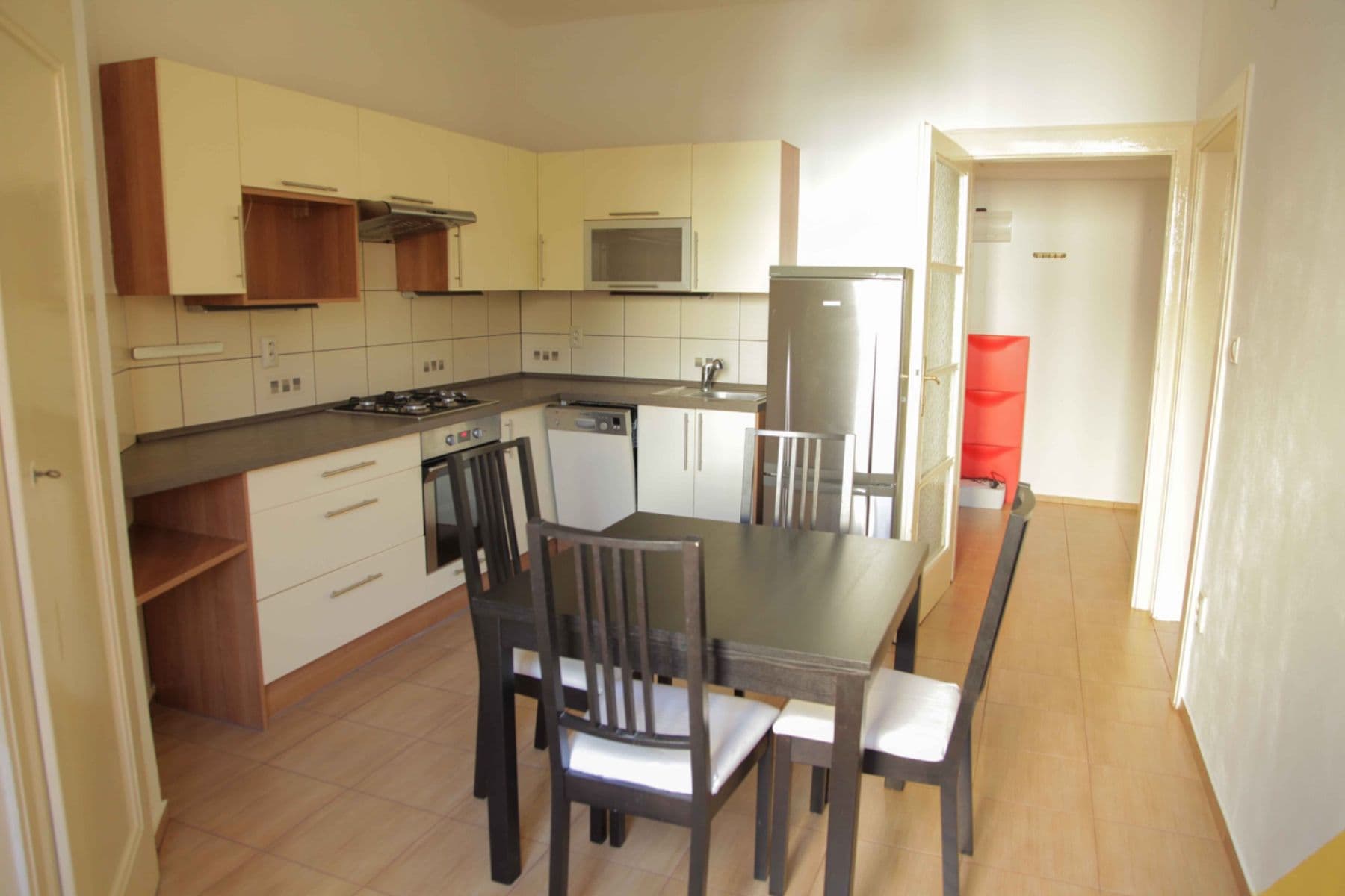 Prodej bytu 1+1 42 m², Adamovská, Praha, Praha Prodej bytu 1+1 42 m², Adamovská, Praha, Praha