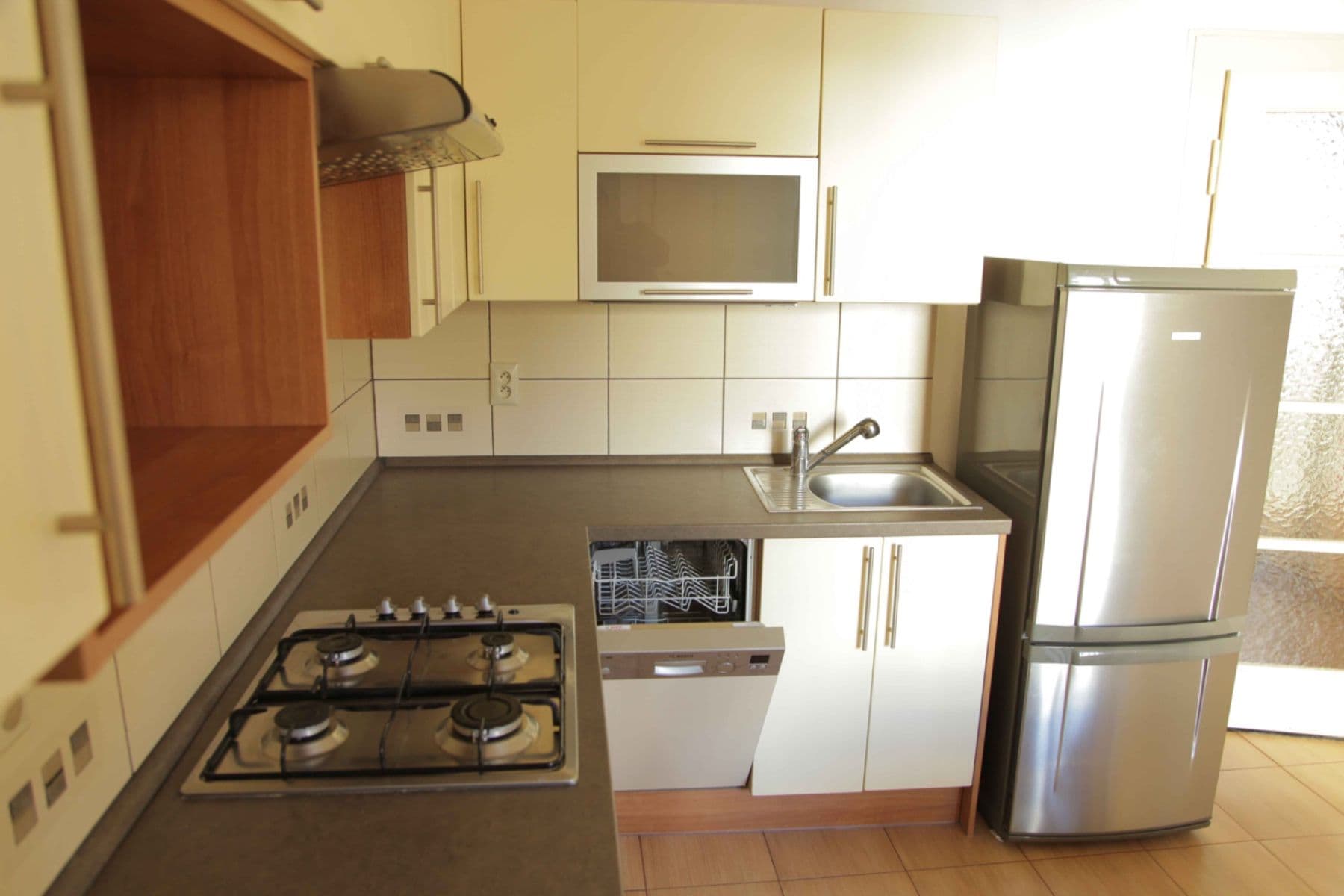 Prodej bytu 1+1 42 m², Adamovská, Praha, Praha Prodej bytu 1+1 42 m², Adamovská, Praha, Praha