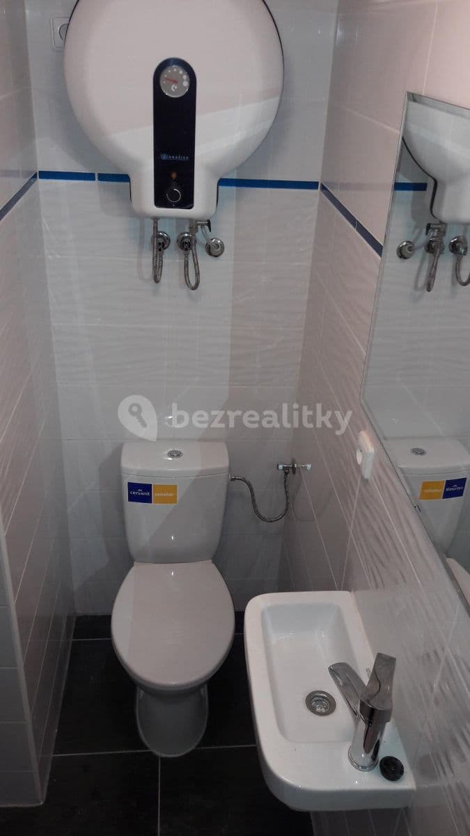 Pronájem bytu 1+kk 20 m², Šperlova, Praha, Praha Pronájem bytu 1+kk 20 m², Šperlova, Praha, Praha