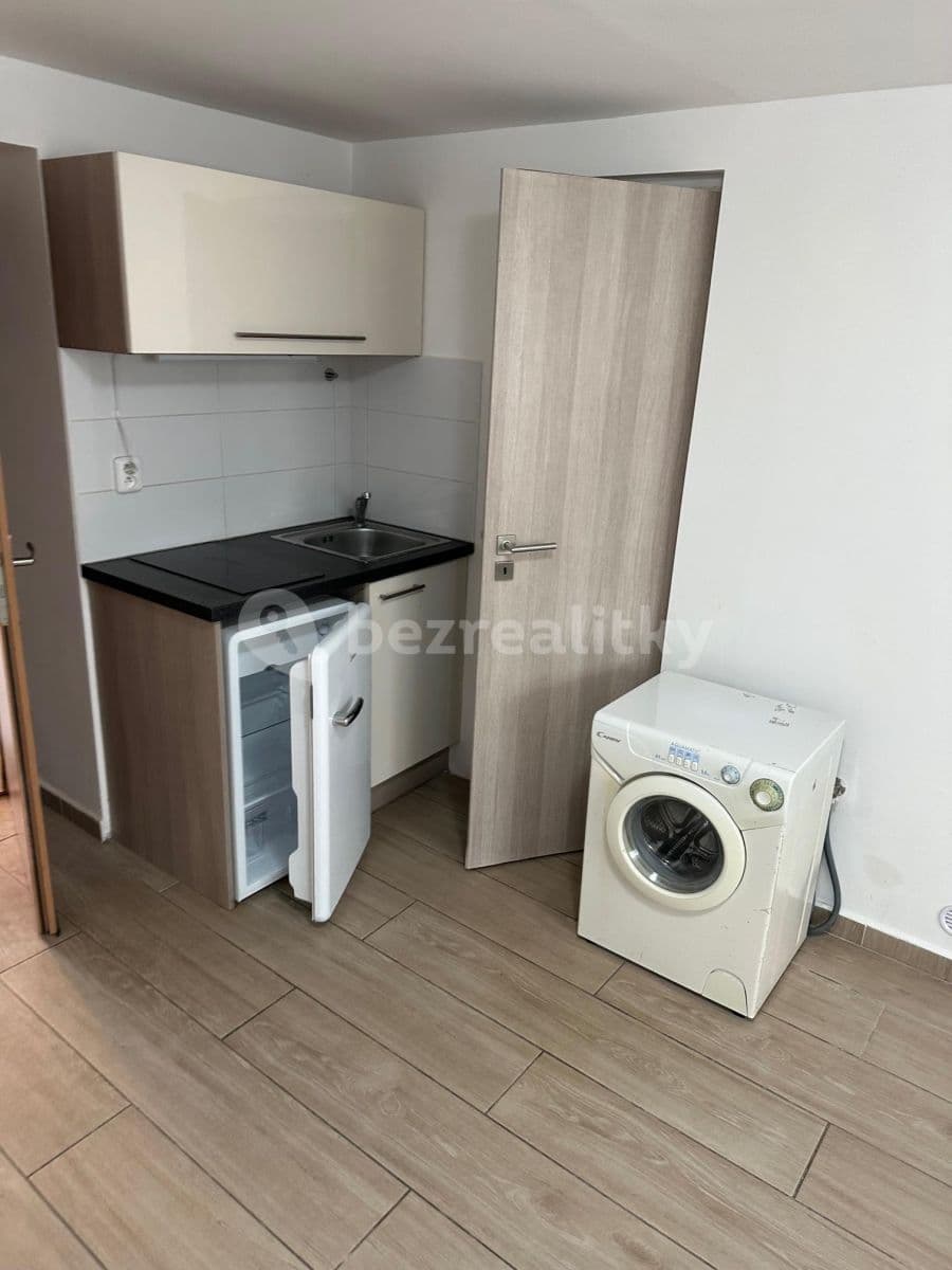 Pronájem bytu 1+kk 20 m², Šperlova, Praha, Praha Pronájem bytu 1+kk 20 m², Šperlova, Praha, Praha