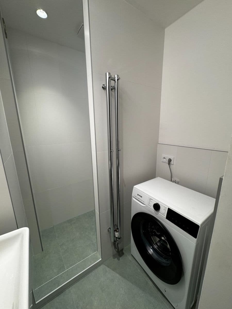 Pronájem bytu 3+1 75 m², Srbská, Brno, Jihomoravský kraj Pronájem bytu 3+1 75 m², Srbská, Brno, Jihomoravský kraj