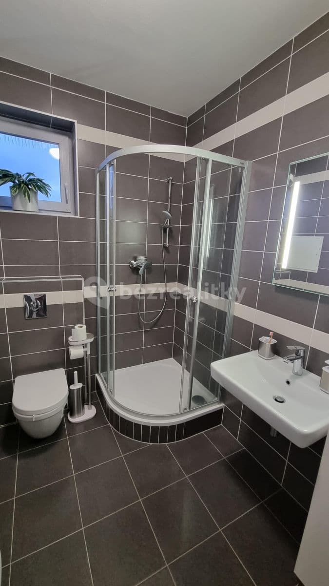 Pronájem bytu 1+kk 32 m², Brněnská Pole, Šlapanice, Jihomoravský kraj Pronájem bytu 1+kk 32 m², Brněnská Pole, Šlapanice, Jihomoravský kraj