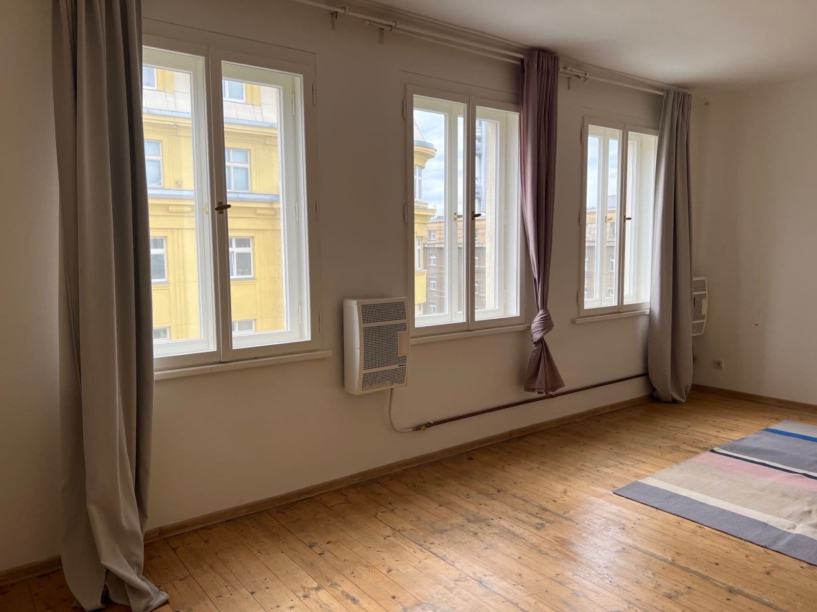 Pronájem bytu 1+kk 31 m², Radhošťská, Praha, Praha Pronájem bytu 1+kk 31 m², Radhošťská, Praha, Praha