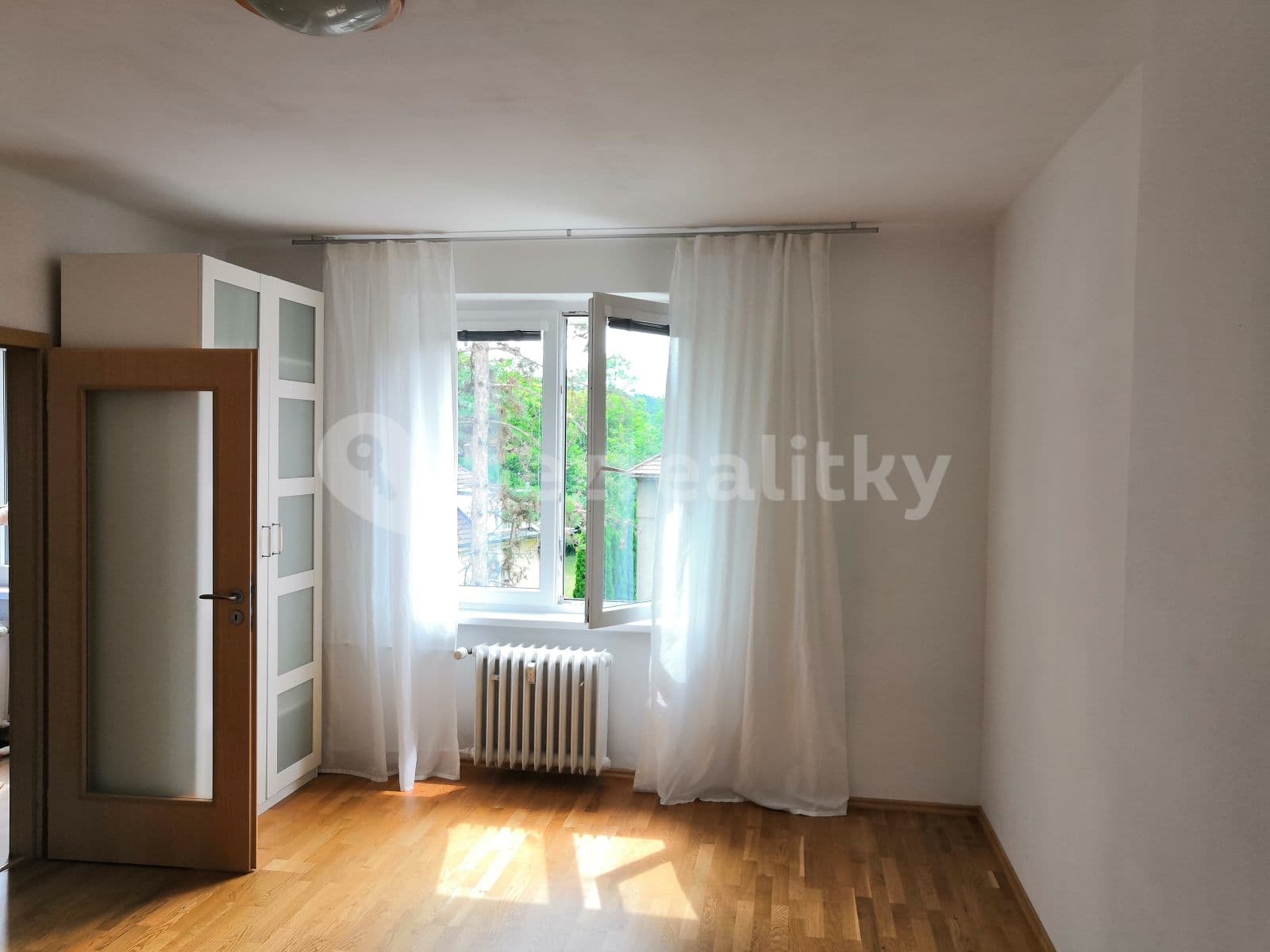 Pronájem bytu 2+1 50 m², Nad Zlíchovem, Praha, Praha