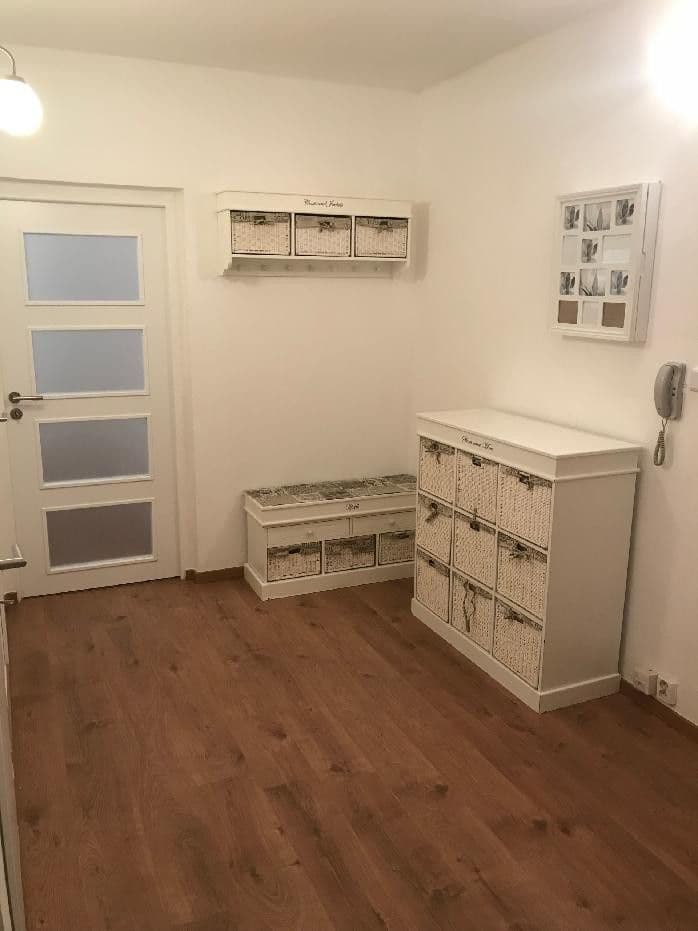 Pronájem bytu 2+1 54 m², V Pařezinách, Praha, Praha Pronájem bytu 2+1 54 m², V Pařezinách, Praha, Praha