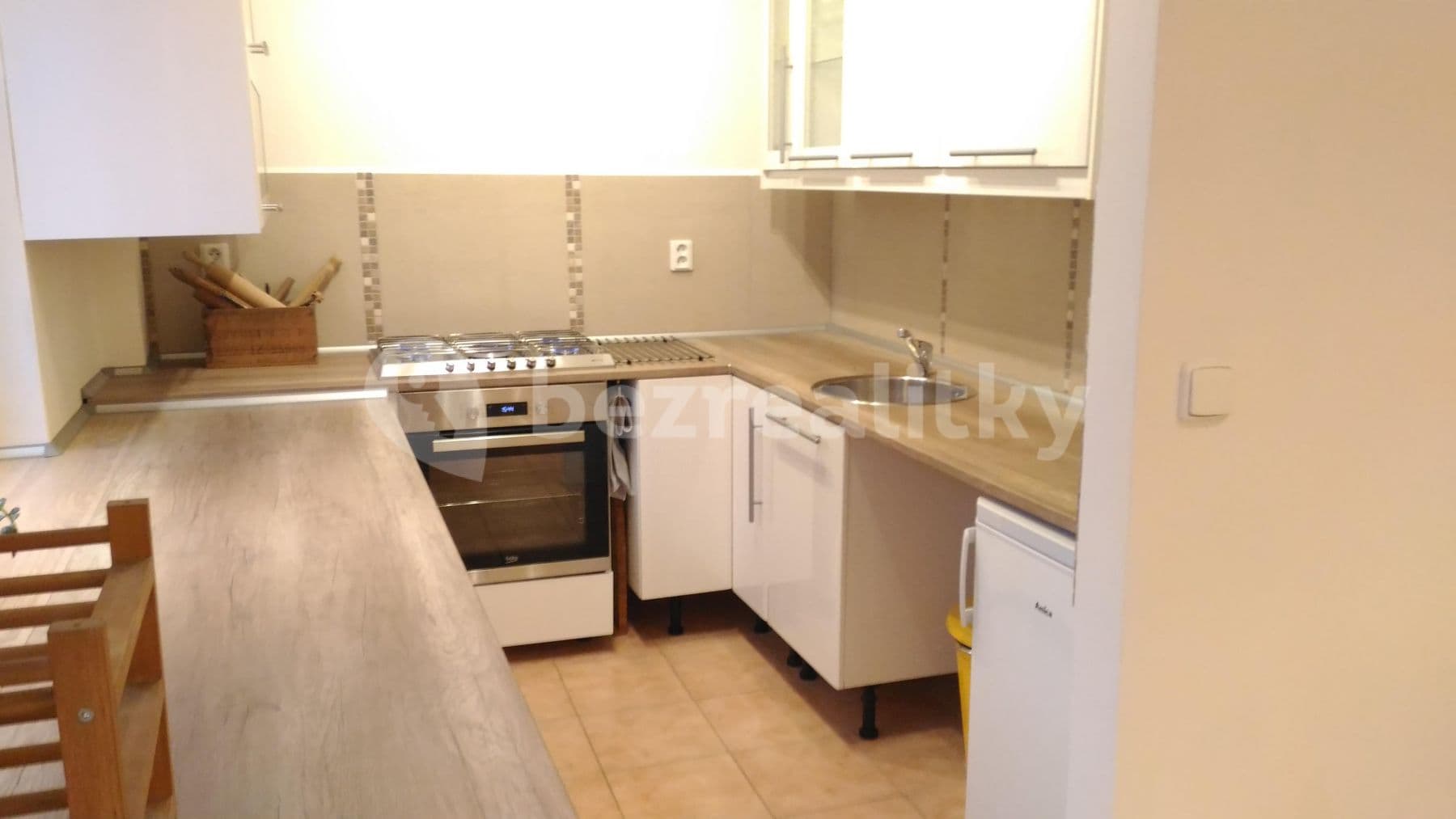 Pronájem bytu 2+kk 73 m², Dělnická, Praha, Praha Pronájem bytu 2+kk 73 m², Dělnická, Praha, Praha