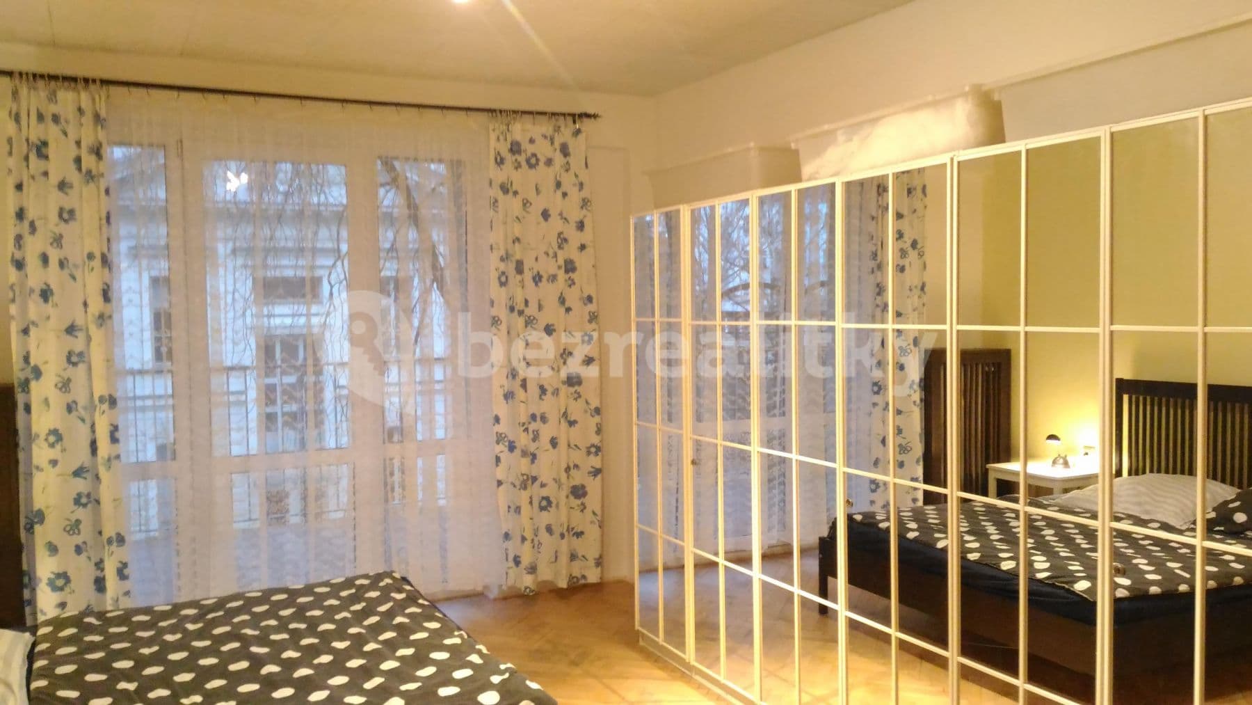 Pronájem bytu 2+kk 73 m², Dělnická, Praha, Praha Pronájem bytu 2+kk 73 m², Dělnická, Praha, Praha