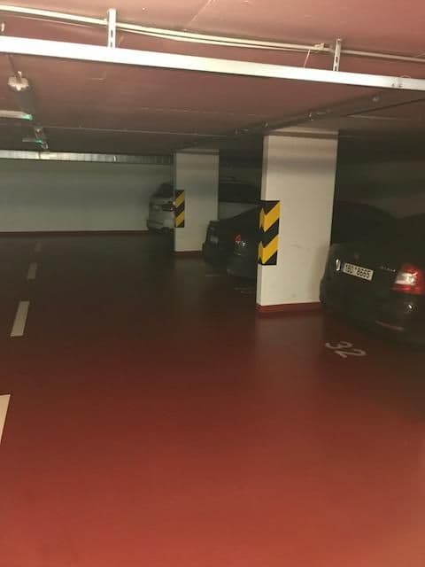 Pronájem garáže 15 m², Pelušková, Praha, Praha Pronájem garáže 15 m², Pelušková, Praha, Praha