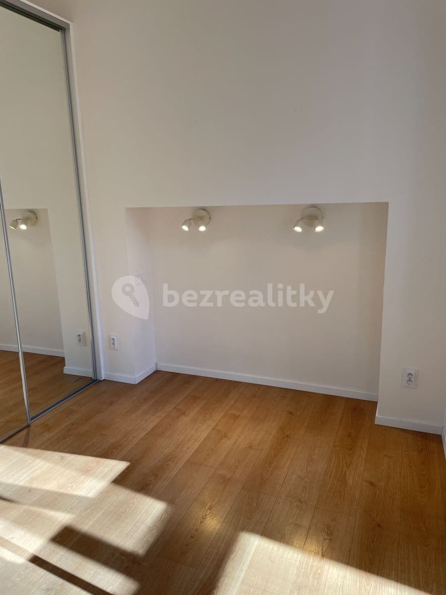 Pronájem bytu 2+kk 37 m², Ježkova, Praha, Praha Pronájem bytu 2+kk 37 m², Ježkova, Praha, Praha