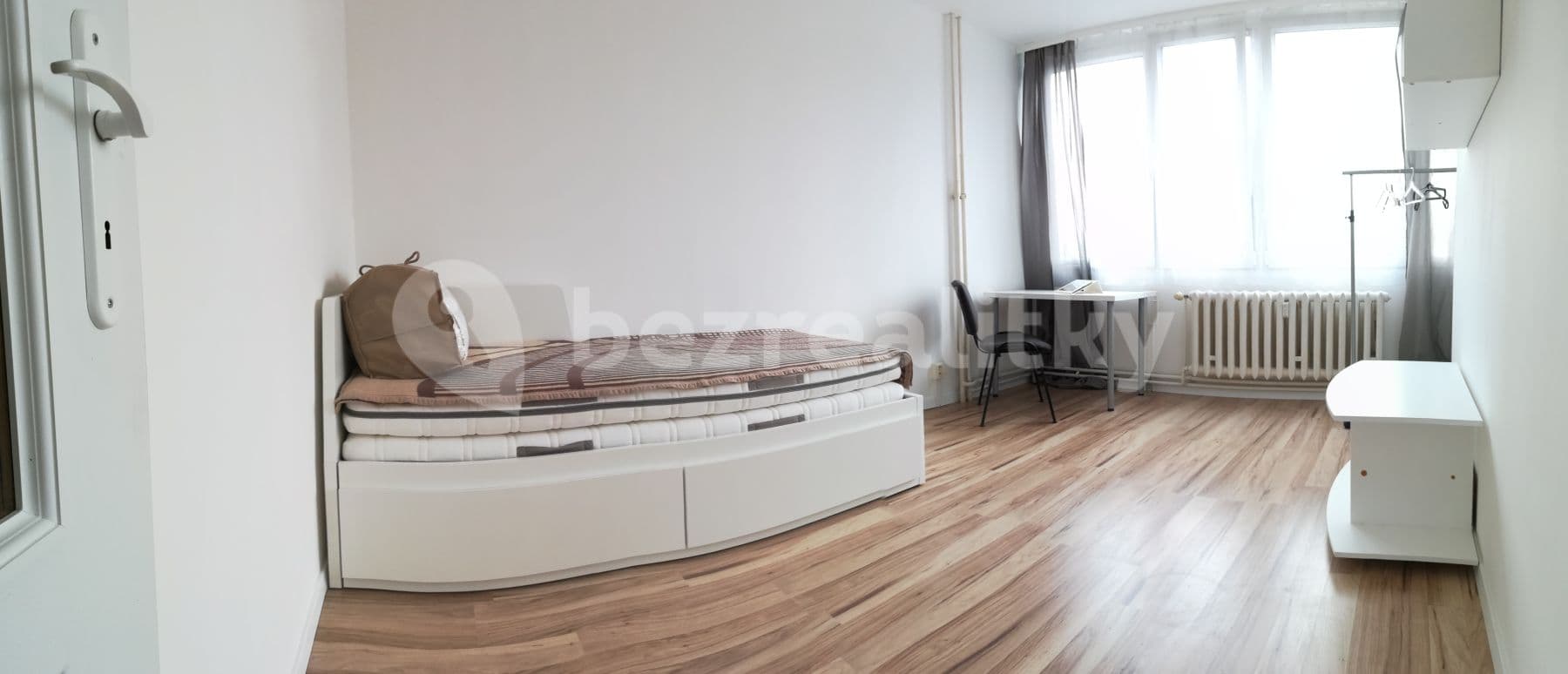 Pronájem bytu 3+1 72 m², Nekvasilova, Praha, Praha Pronájem bytu 3+1 72 m², Nekvasilova, Praha, Praha