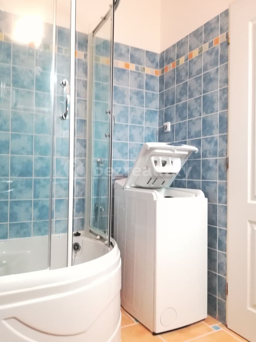 Pronájem bytu 3+1 72 m², Nekvasilova, Praha, Praha Pronájem bytu 3+1 72 m², Nekvasilova, Praha, Praha