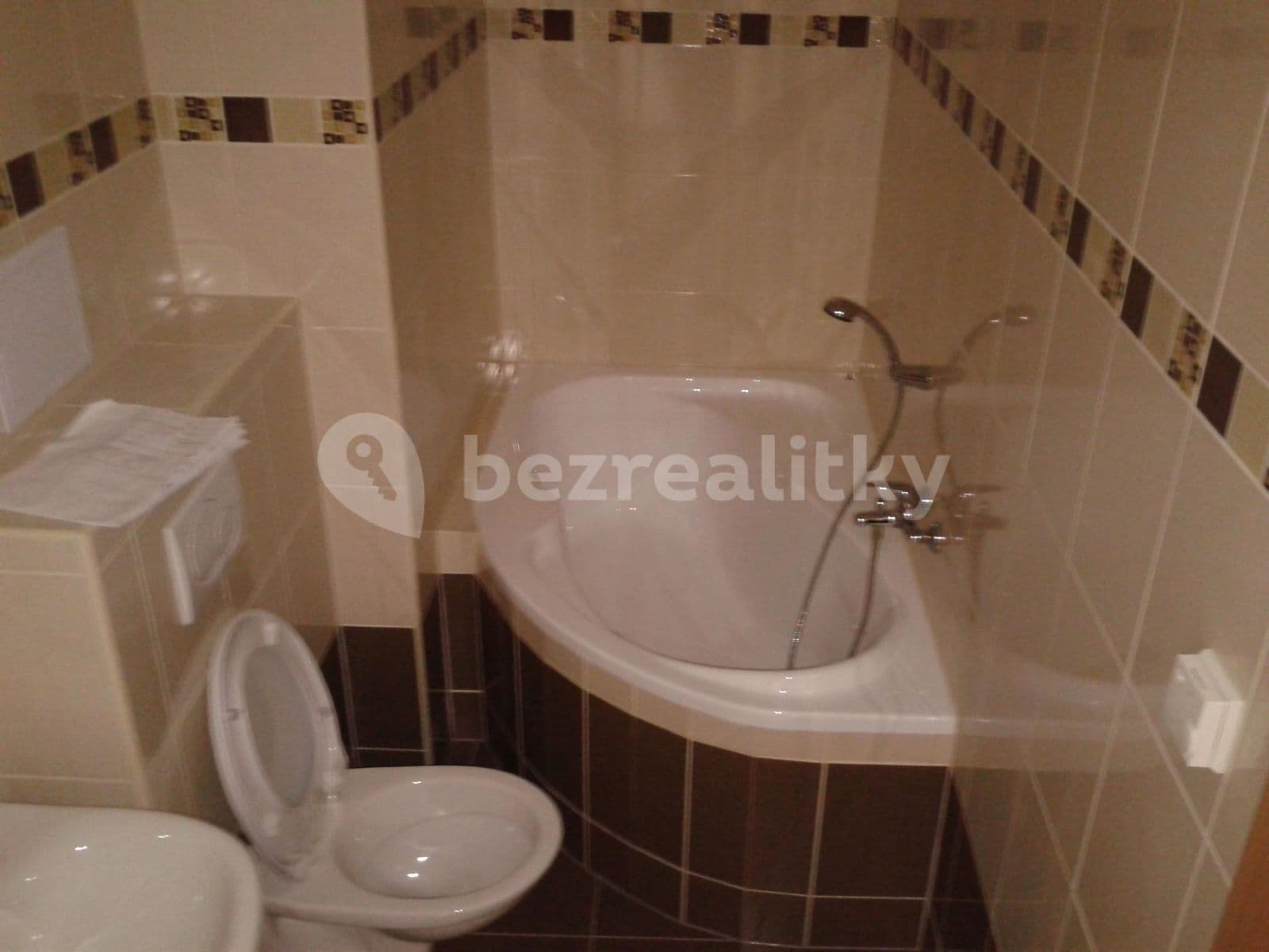 Pronájem bytu 2+kk 39 m², Fráni Kopečka, Znojmo, Jihomoravský kraj Pronájem bytu 2+kk 39 m², Fráni Kopečka, Znojmo, Jihomoravský kraj