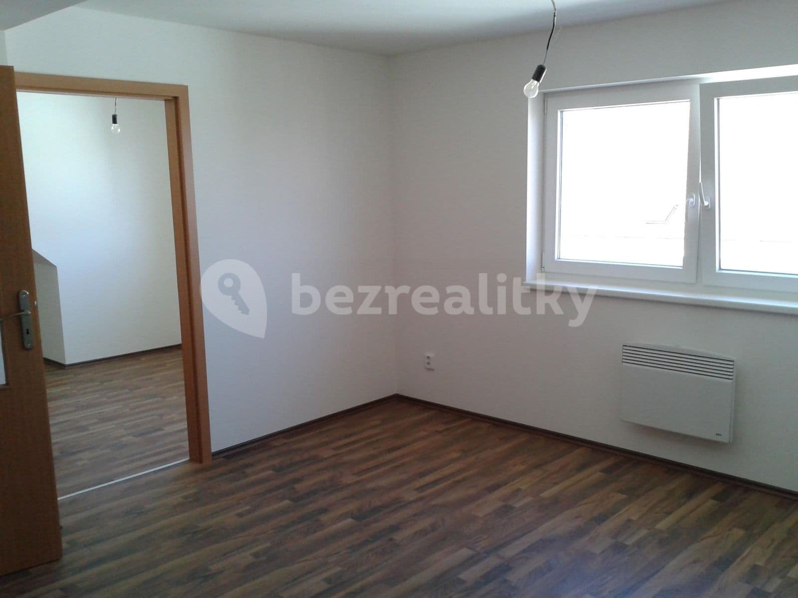 Pronájem bytu 2+kk 39 m², Fráni Kopečka, Znojmo, Jihomoravský kraj Pronájem bytu 2+kk 39 m², Fráni Kopečka, Znojmo, Jihomoravský kraj