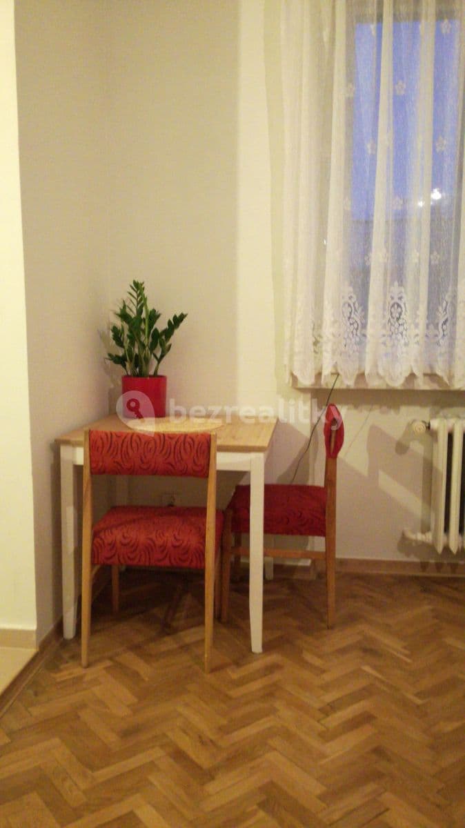 Pronájem bytu 1+1 32 m², Lucemburská, Praha, Praha Pronájem bytu 1+1 32 m², Lucemburská, Praha, Praha