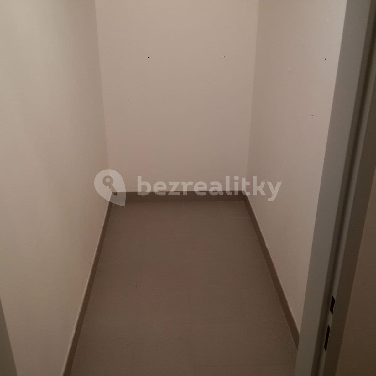 Pronájem bytu 1+kk 35 m², Sokolovská, Ostrava, Moravskoslezský kraj Pronájem bytu 1+kk 35 m², Sokolovská, Ostrava, Moravskoslezský kraj