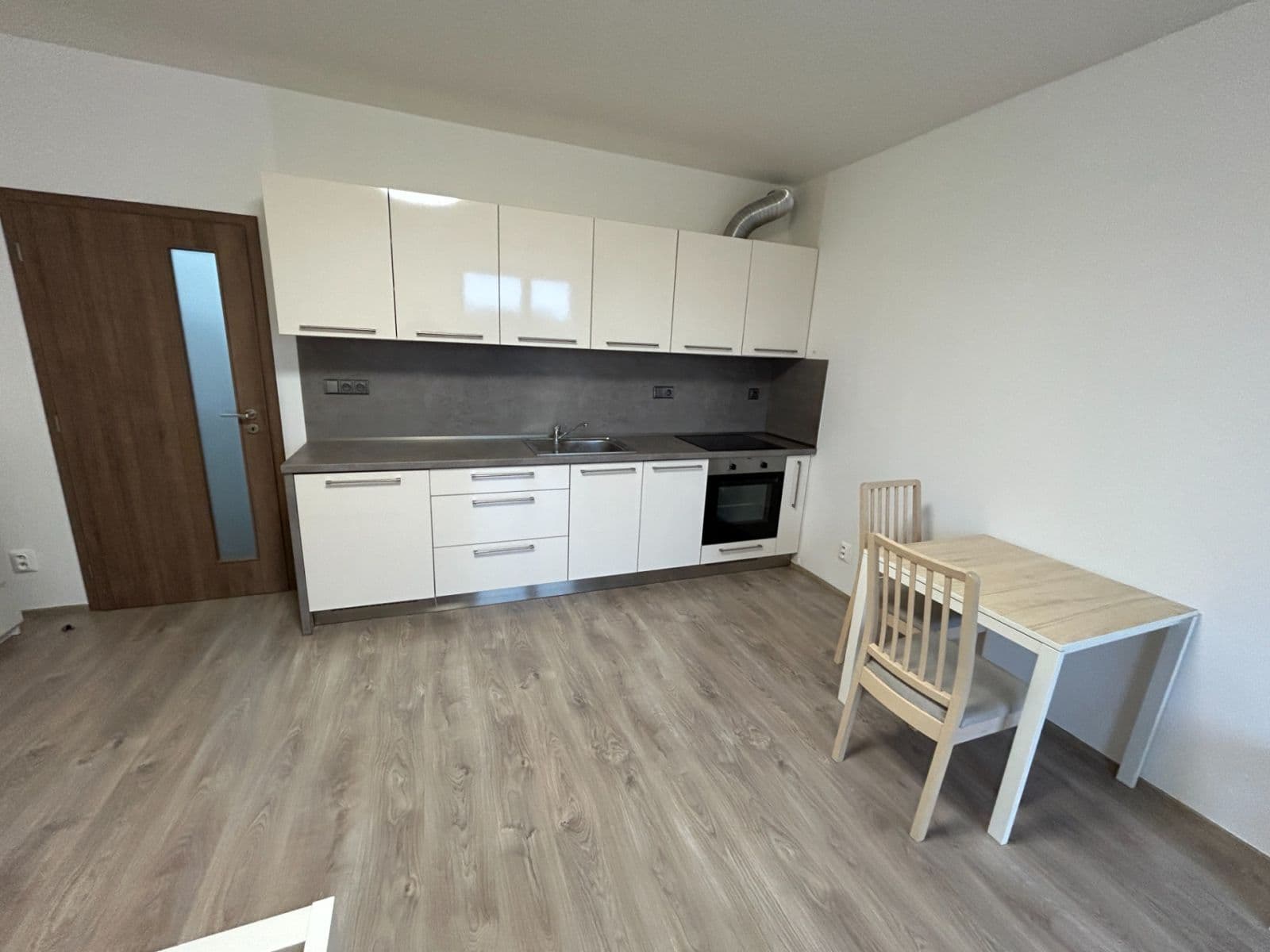 Pronájem bytu 1+kk 35 m², Sokolovská, Ostrava, Moravskoslezský kraj Pronájem bytu 1+kk 35 m², Sokolovská, Ostrava, Moravskoslezský kraj