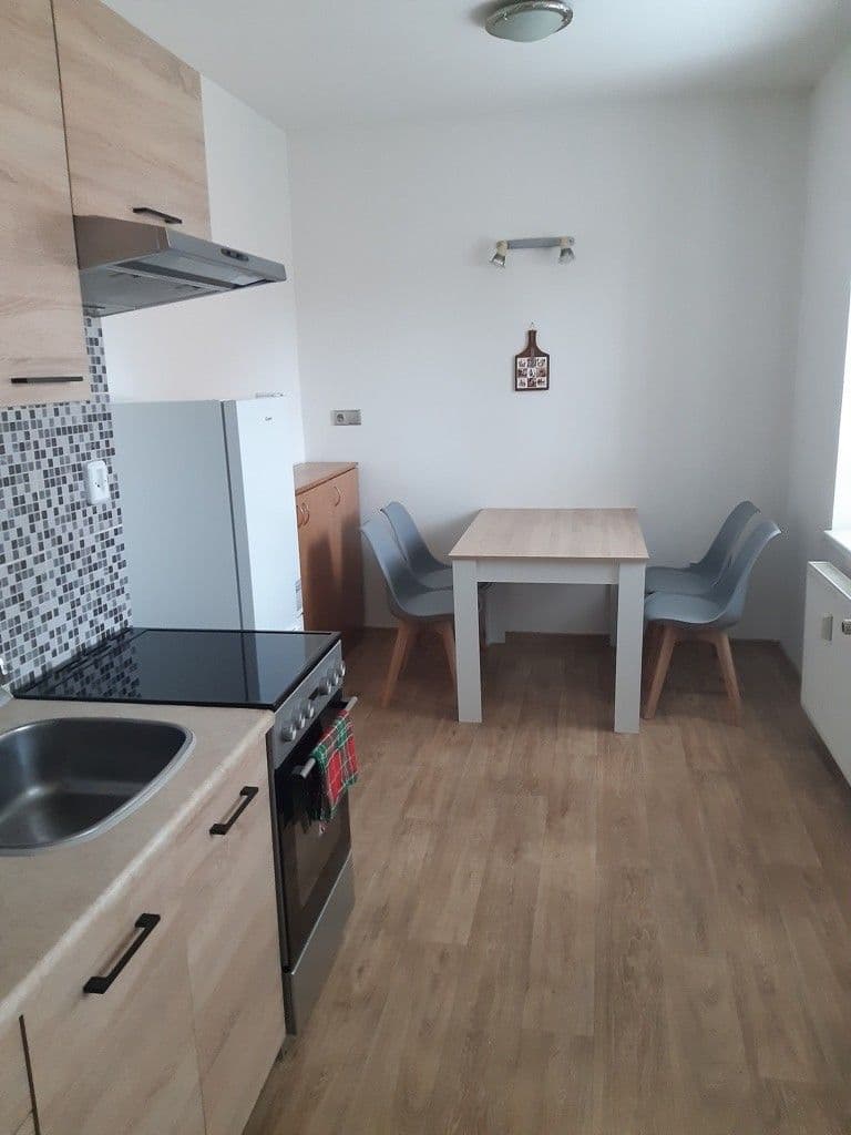 Pronájem bytu 2+kk 55 m², Jeronýmova, Písek, Jihočeský kraj Pronájem bytu 2+kk 55 m², Jeronýmova, Písek, Jihočeský kraj