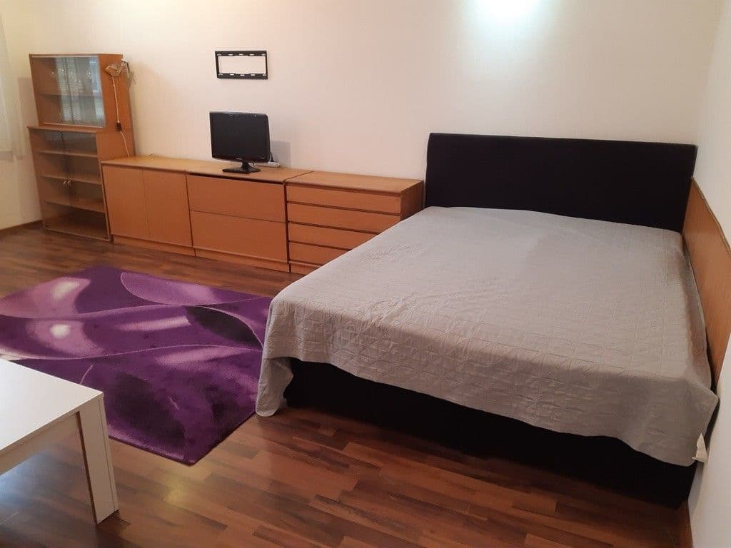 Pronájem bytu 2+kk 55 m², Jeronýmova, Písek, Jihočeský kraj Pronájem bytu 2+kk 55 m², Jeronýmova, Písek, Jihočeský kraj