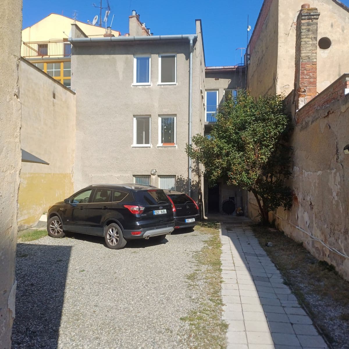 Pronájem nebytového prostoru 100 m², Vodní, Kroměříž, Zlínský kraj Pronájem nebytového prostoru 100 m², Vodní, Kroměříž, Zlínský kraj